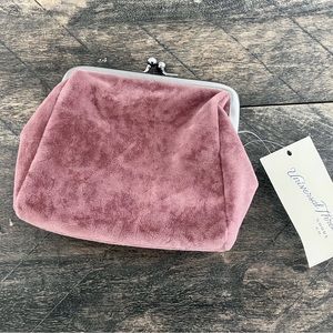 Universal Thread mauve pouch